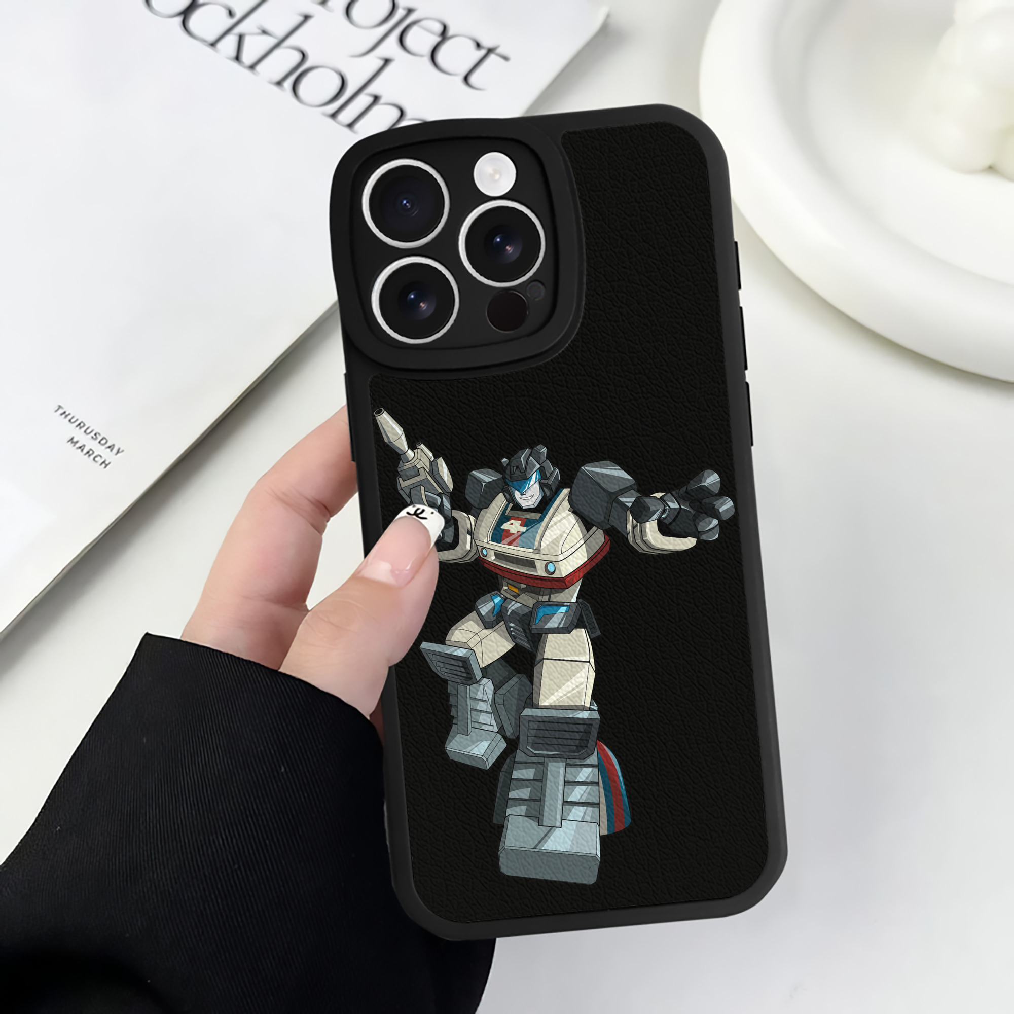 （画像用）  【iPhone 16シリーズ対応】シリコンスマホケース（レザー調） 材質：シリコン